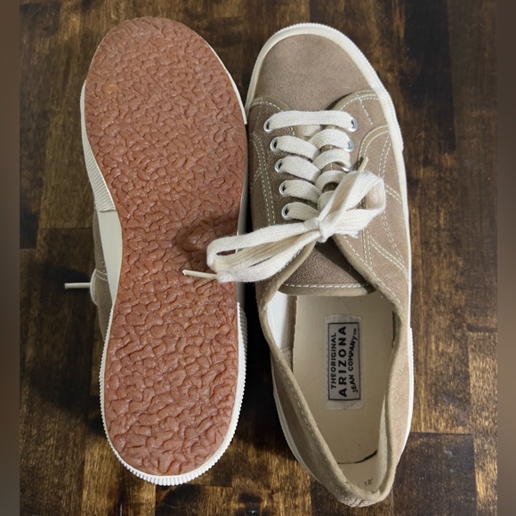 The Original ARIZONA JEANS CO. Suede Sneaker Shoe Neutral - Picture 5 of 6